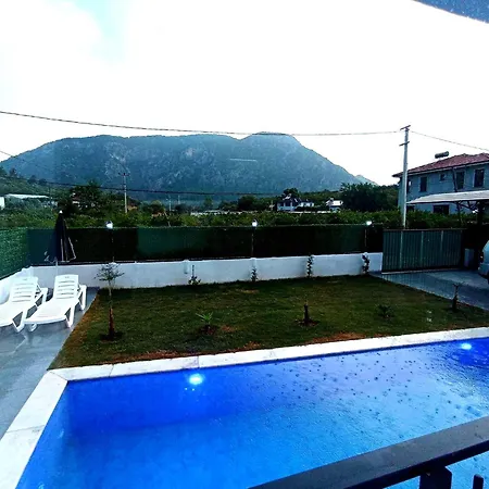 Florya Hotel *